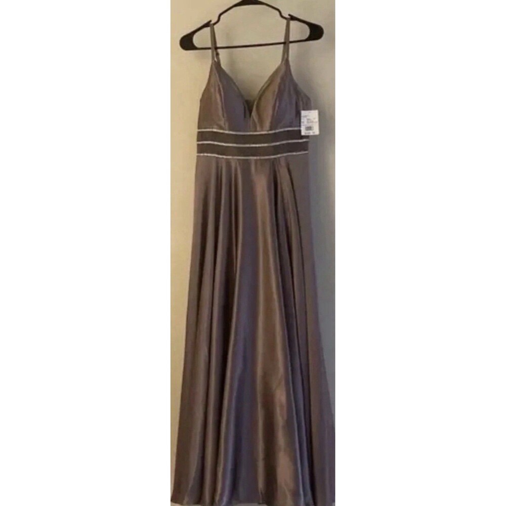Speechless Satin Plunge Prom Dress Size 7 Mauve